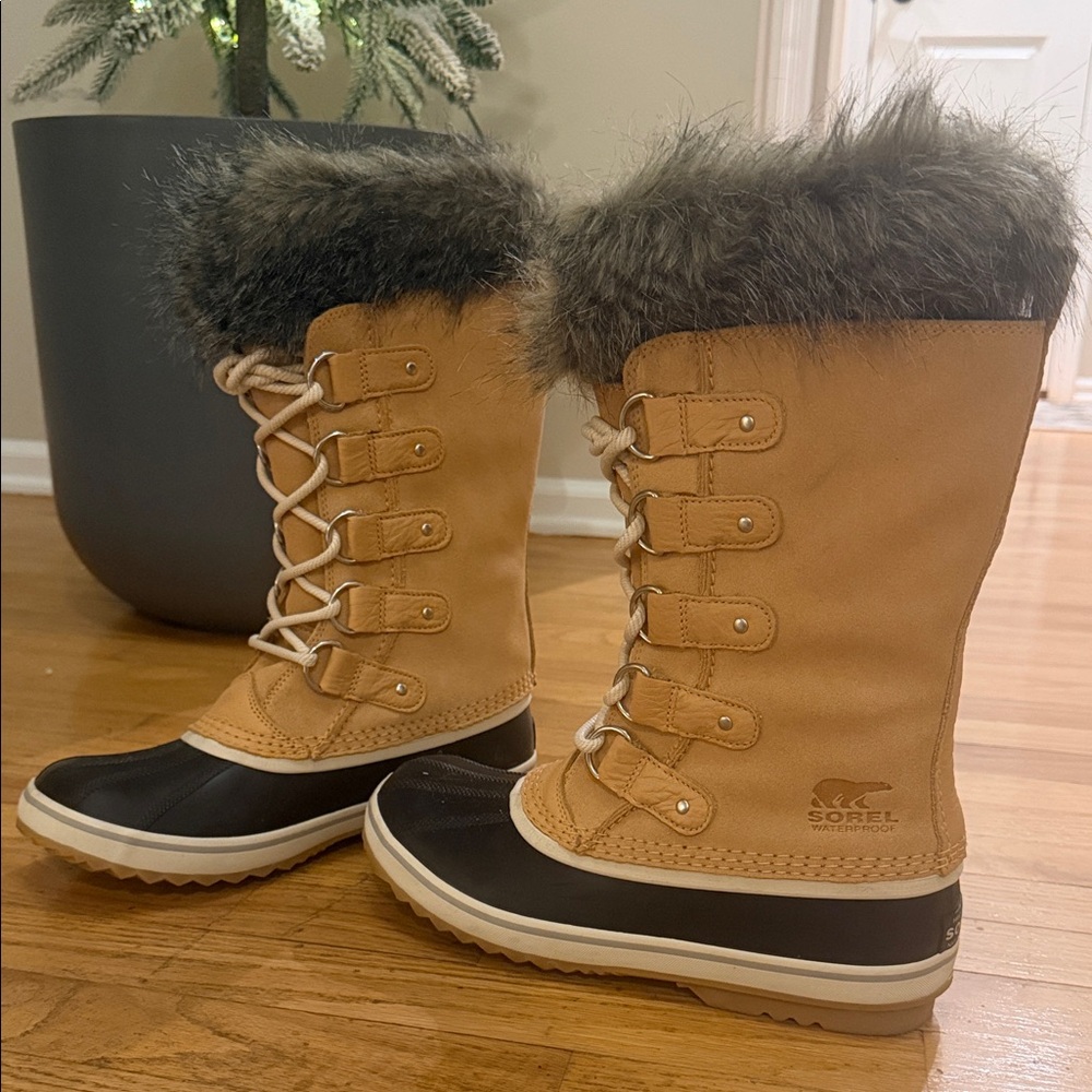 NEVER WORN Sorel Joan of Arc boots